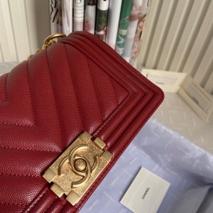 Chanel Chevron Boy Bag 25cm AS67086 Gold Hardware Caviar Leather Fall/Winter 2021 Collection - Image 3