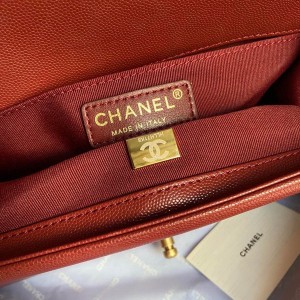 Chanel Chevron Boy Bag 25cm AS67086 Gold Hardware Caviar Leather Fall/Winter 2021 Collection - Image 9