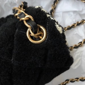 Chanel Classic Flap Bag 18cm Gold Hardware Tweed/Shearling Fur Fall/Winter 2020 Collection - Image 6
