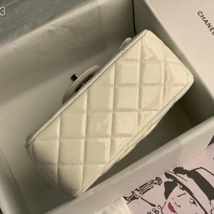 Chanel Classic Flap Bag 18cm Silver Hardware Patent Leather Spring/Summer 2020 Collection - Image 3