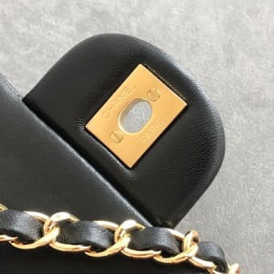 Chanel Classic Flap Bag 25cm Gold Hardware Lambskin Leather Spring/Summer 2020 Collection - Image 8