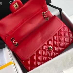 Chanel Classic Flap Bag 25cm Gold Hardware Patent Leather Spring/Summer 2020 Collection - Image 4