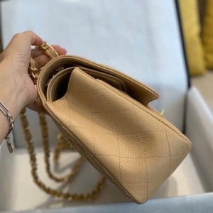Chanel Classic Flap Jumbo Bag 58600 30cm Gold Hardware Lambskin Leather Fall/Winter 2020 Collection - Image 3