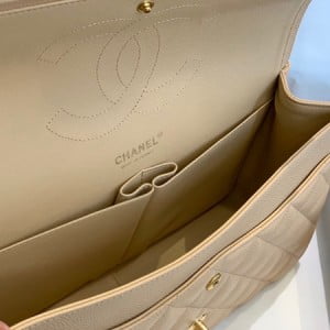 Chanel Classic Flap Jumbo Bag 58600 30cm Gold Hardware Lambskin Leather Fall/Winter 2020 Collection - Image 7