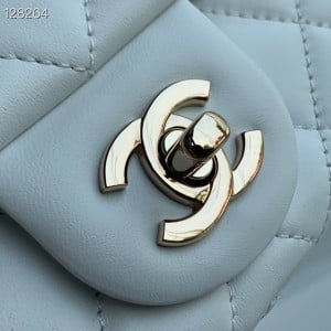 Chanel Classic Flap With Charm Chain With CC Details On Strap Bag 18cm Shiny Gold Hardware Lambskin Leather Fall/Winter 2020 Collection - Image 6