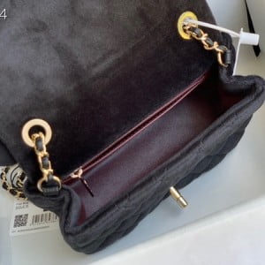 Chanel Classic Flap With Charm Chain With CC Details On Strap Bag 18cm Shiny Gold Hardware Velvet/Lambskin Leather Fall/Winter 2020 Collection - Image 7