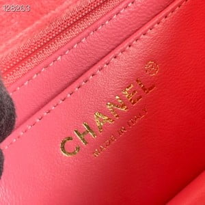 Chanel Classic Flap With Charm Chain With CC Details On Strap Bag 20cm Shiny Gold Hardware Velvet/Lambskin Leather Fall/Winter 2020 Collection - Image 9