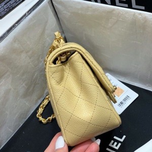 Chanel Classic Mini Flap Bag 18cm Gold Hardware Caviar Leather Spring/Summer 2020 Collection - Image 5