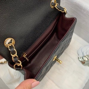 Chanel Classic Mini Flap Bag 18cm Gold Hardware Caviar Leather Spring/Summer 2020 Collection - Image 9
