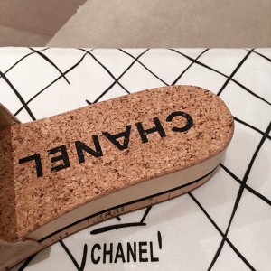 Chanel Cork Sandals Suede/Calfskin Leather Spring/Summer 2020 Collection - Image 3