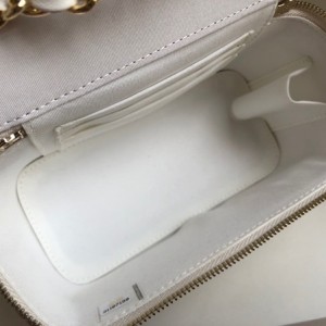 Chanel Crochet Vanity Case 18cm AP2471 Gold Hardware Lambskin Leather Spring/Summer 2022 Collection - Image 7
