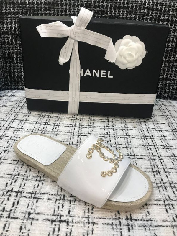 Chanel Crystal CC Espadrille Sandals Calfskin Leather Spring/Summer 2020 Collection Size