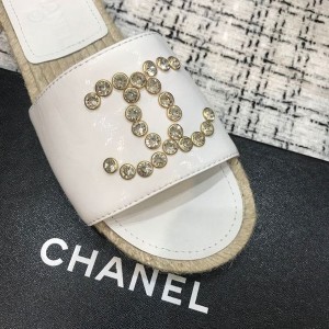 Chanel Crystal CC Espadrille Sandals Calfskin Leather Spring/Summer 2020 Collection - Image 4