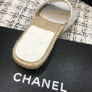 Chanel Crystal CC Espadrille Sandals Calfskin Leather Spring/Summer 2020 Collection - Image 7