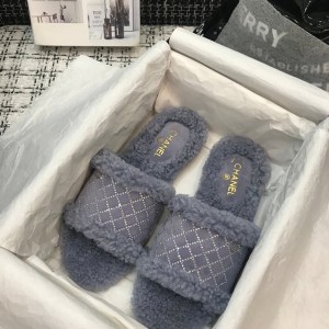 Chanel Crystal Embellished Shearling Fur Sandals Calfskin Leather Fall/Winter 2020 Collection - Image 3