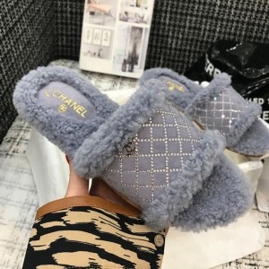 Chanel Crystal Embellished Shearling Fur Sandals Calfskin Leather Fall/Winter 2020 Collection - Image 8