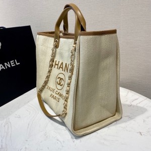 Chanel Deauville Tote 40cm Raffia Straw Canvas Bag Spring/Summer 2020 Collection - Image 6