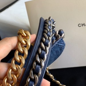 Chanel Denim 19 WOC Bag 20cm Lambskin Leather Spring/Summer 2020 Collection - Image 9