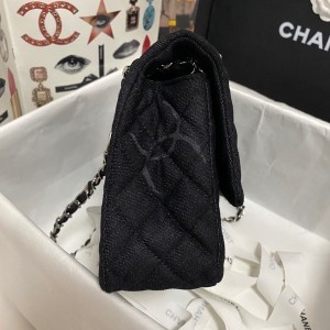 Chanel Denim Classic Flap Bag 25cm Gold Hardware Cruise Spring/Summer 2022 Collection - Image 7
