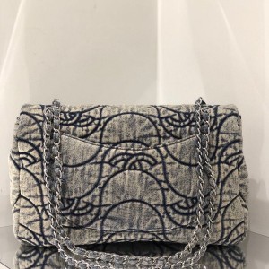 Chanel Denim Jumbo Flap Bag 34cm Silver Hardware Fall/Winter 2021 Collection - Image 3