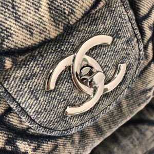 Chanel Denim Jumbo Flap Bag 34cm Silver Hardware Fall/Winter 2021 Collection - Image 7