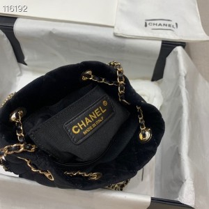 Chanel Drawstring Bucket Bag With Crystal Chain With CC Details On Strap Bag 20cm Gold Hardware Velvet/Lambskin Leather Spring/Summer 2020 Collection - Image 8