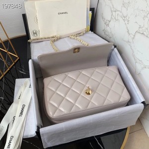Chanel Flap Bag 24cm Calfskin Leather Gold Hardware Fall/Winter 2020 Collection - Image 3