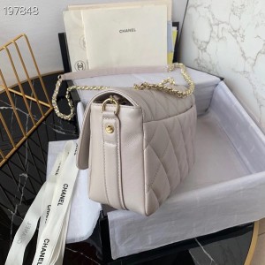 Chanel Flap Bag 24cm Calfskin Leather Gold Hardware Fall/Winter 2020 Collection - Image 6