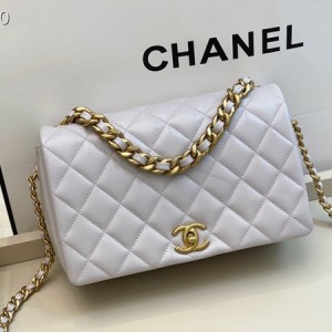 Chanel Flap Bag 25cm AS1977 Lambskin Leather Gold Hardware Fall/Winter 2020 Collection - Image 2