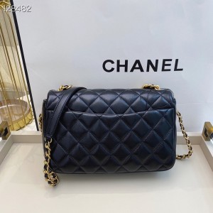 Chanel Flap Bag 25cm AS1977 Lambskin Leather Gold Hardware Fall/Winter 2020 Collection - Image 3