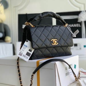 Chanel Flap Bag 25cm Gold Hardware Lambskin Leather Fall/Winter 2020 Collection - Image 2