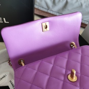 Chanel Flap Bag 25cm Gold Hardware Lambskin Leather Fall/Winter 2020 Collection - Image 6
