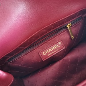 Chanel Flap Bag 25cm Gold Hardware Lambskin Leather Fall/Winter 2020 Collection - Image 7