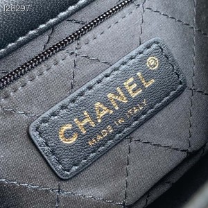 Chanel Flap Bag 25cm Gold Hardware Lambskin Leather Fall/Winter 2020 Collection - Image 9