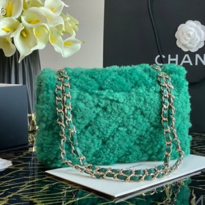 Chanel Flap Bag 25cm Shearling Fur/Sheepskin Leather Fall/Winter 2020 Collection - Image 2