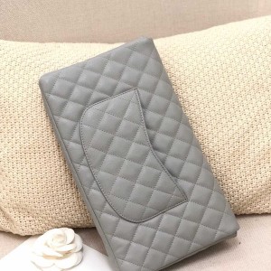 Chanel Flap Bag 28cm AS1918 Grained Calfskin Leather Gold Hardware Spring/Summer 2022 Collection - Image 3