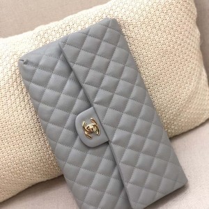 Chanel Flap Bag 28cm AS1918 Grained Calfskin Leather Gold Hardware Spring/Summer 2022 Collection - Image 7