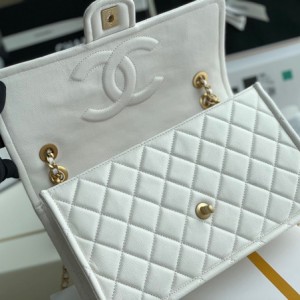 Chanel Flap Bag 30cm Grained Calfskin Leather Gold Hardware Spring/Summer 2021 Collection - Image 7