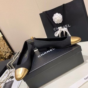 Chanel Flat Pumps Calfskin Leather Spring/Summer 2021 Collection - Image 6