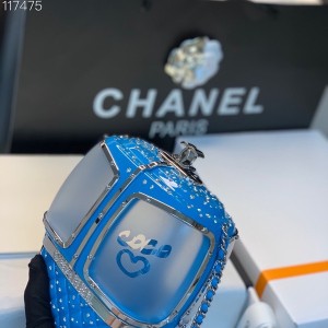 Chanel Gondola Lift Minaudière Bag Plexiglass Evening Bag Silver Hardware Fall/Winter 2019 Collection - Image 3