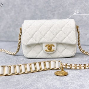 Chanel Handle Flap Bag 26CM AS2528 Grained Calfskin Leather Gold Hardware Spring/Summer 2021 Collection - Image 3