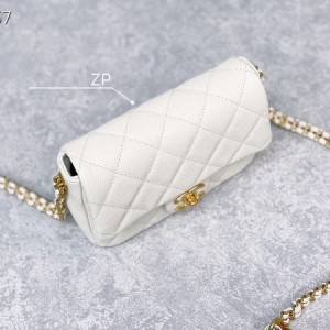 Chanel Handle Flap Bag 26CM AS2528 Grained Calfskin Leather Gold Hardware Spring/Summer 2021 Collection - Image 5