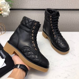Chanel Lace Up Gum Sole Combat Boots Calfskin Leather Fall/Winter 2020 Collection - Image 4