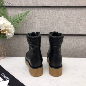 Chanel Lace Up Gum Sole Combat Boots Calfskin Leather Fall/Winter 2020 Collection - Image 7