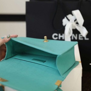 Chanel LeBoy Bag 25cm Caviar Leather Gold Hardware Spring/Summer 2020 Collection - Image 7