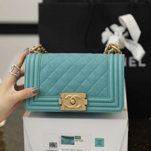 Chanel LeBoy Bag 25cm Caviar Leather Gold Hardware Spring/Summer 2020 Collection - Image 10