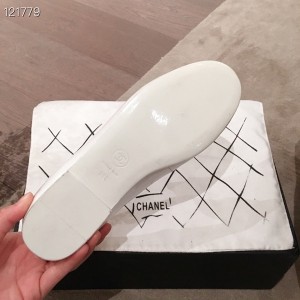 Chanel Loafers Patent Calfskin Leather Fall/Winter 2020 Collection - Image 4