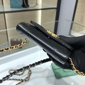 Chanel Mini Cardholder 19 Bag 12cm Lambskin Leather Gold Hardware Fall/Winter 2020 Collection - Image 3