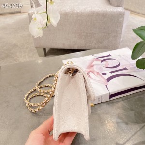 Chanel Mini Flap Bag 20cm Grained Calfskin Leather Gold Hardware Spring/Summer 2021 Collection - Image 4
