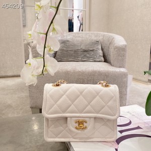 Chanel Mini Flap Bag 20cm Grained Calfskin Leather Gold Hardware Spring/Summer 2021 Collection - Image 5